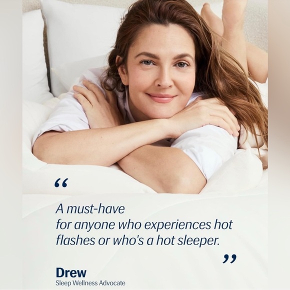 REST Evercool Cooling Comforter, Arctic White - King/Cali King 106"x90" OPEN BOX - Picture 3 of 13